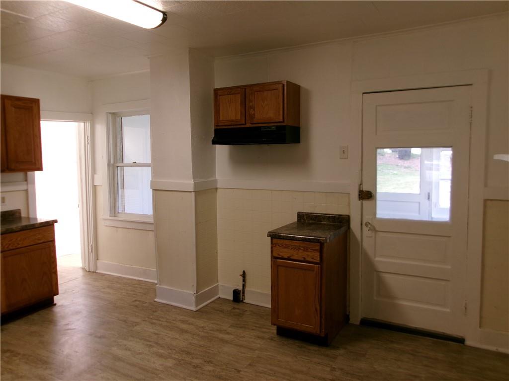 1417 Commercial Street Property Photo 4