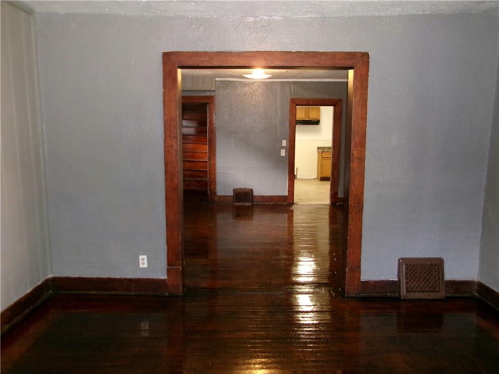 1417 Commercial Street Property Photo 10