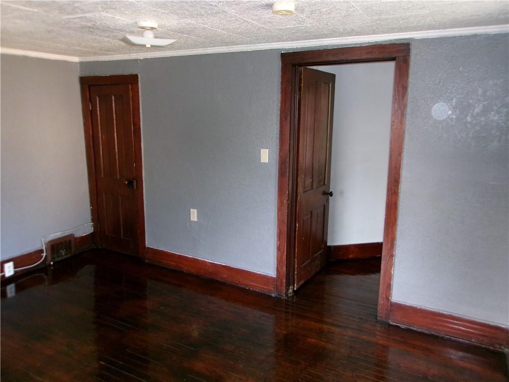 1417 Commercial Street Property Photo 15