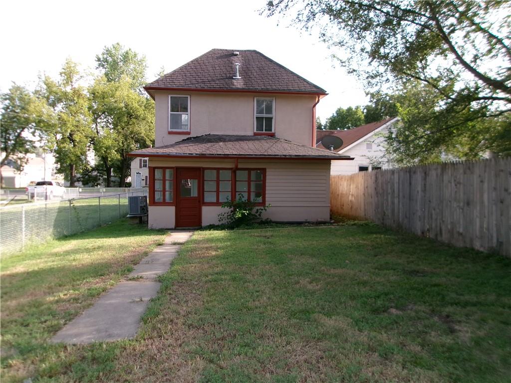 1417 Commercial Street Property Photo 19