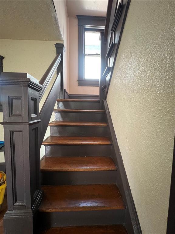 2008 E 36th Street Property Photo 12