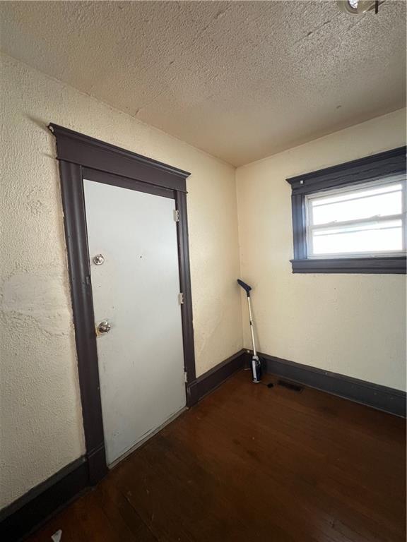 2008 E 36th Street Property Photo 16