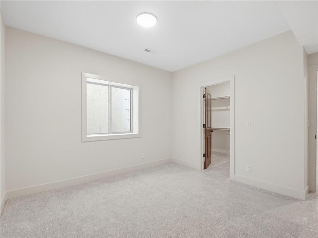 9001 N Clarion Avenue Property Photo 43
