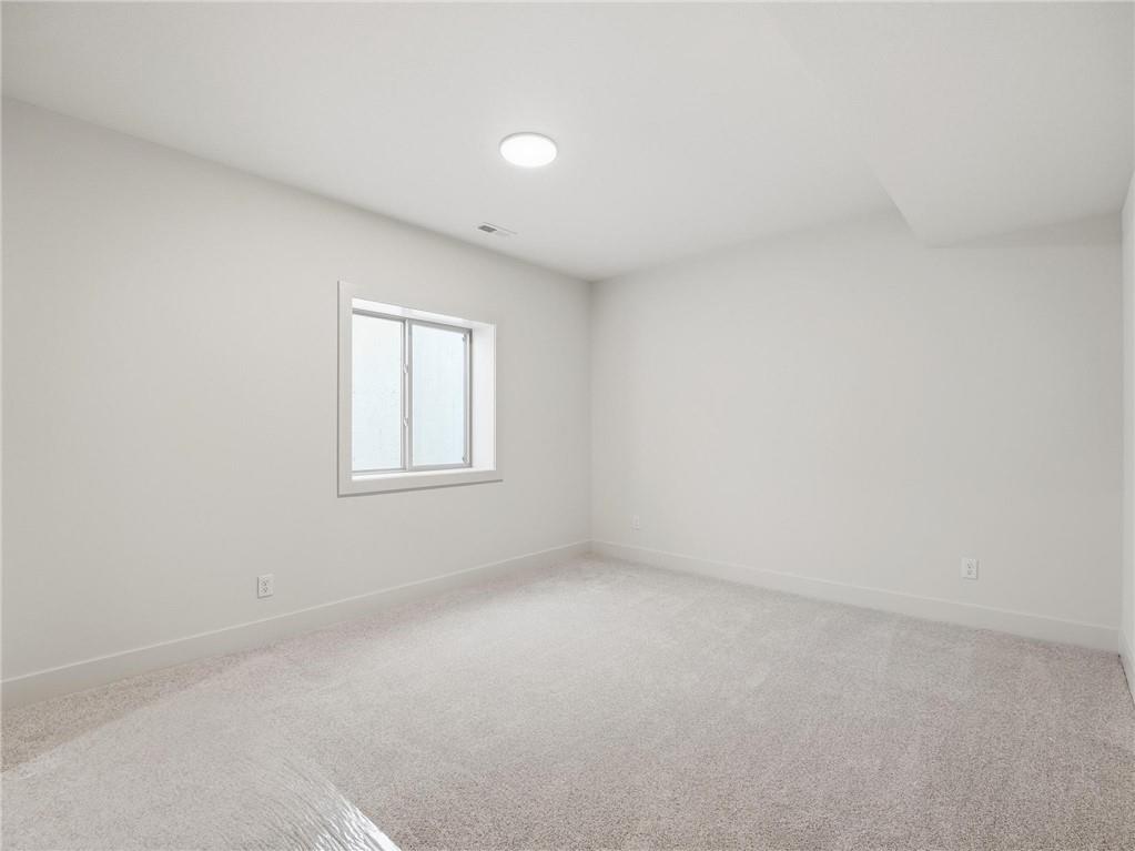 9001 N Clarion Avenue Property Photo 45