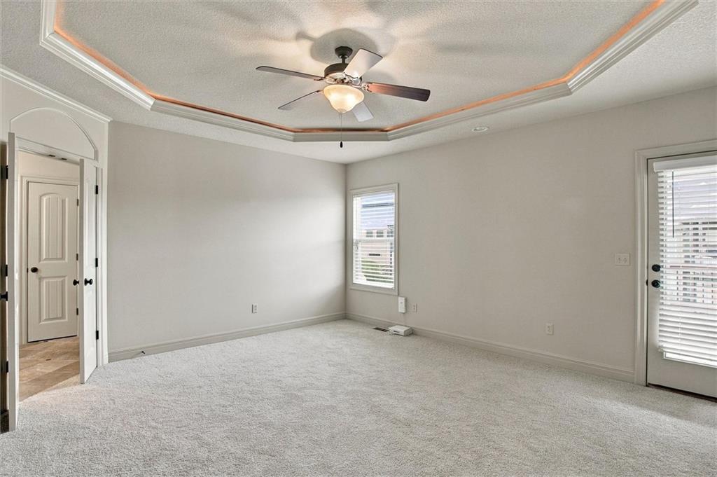 9424 N Hunter Avenue Property Photo 19