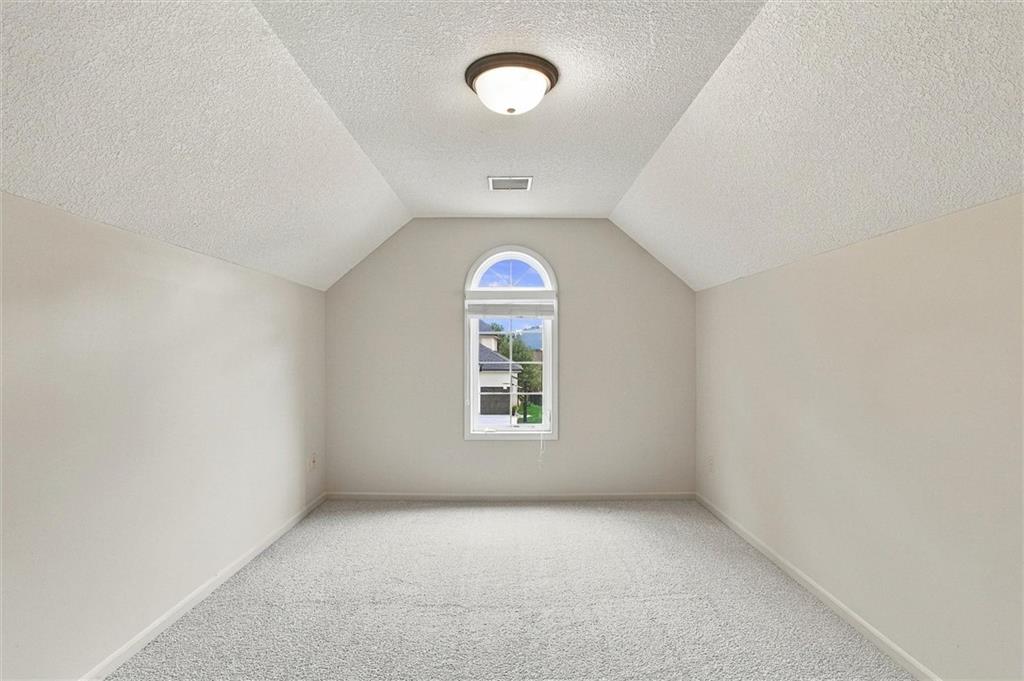 9424 N Hunter Avenue Property Photo 27
