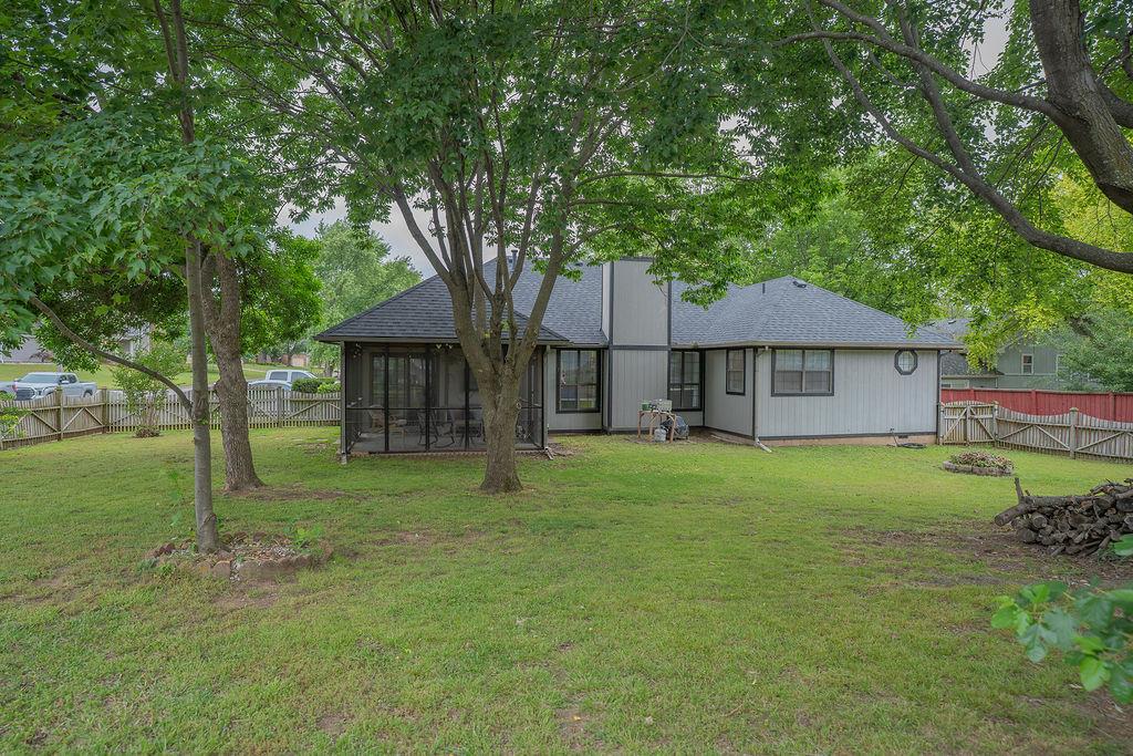 1501 Tyson Drive Property Photo 2