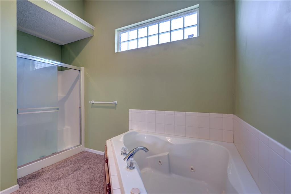 866 N Maple Street Property Photo 11
