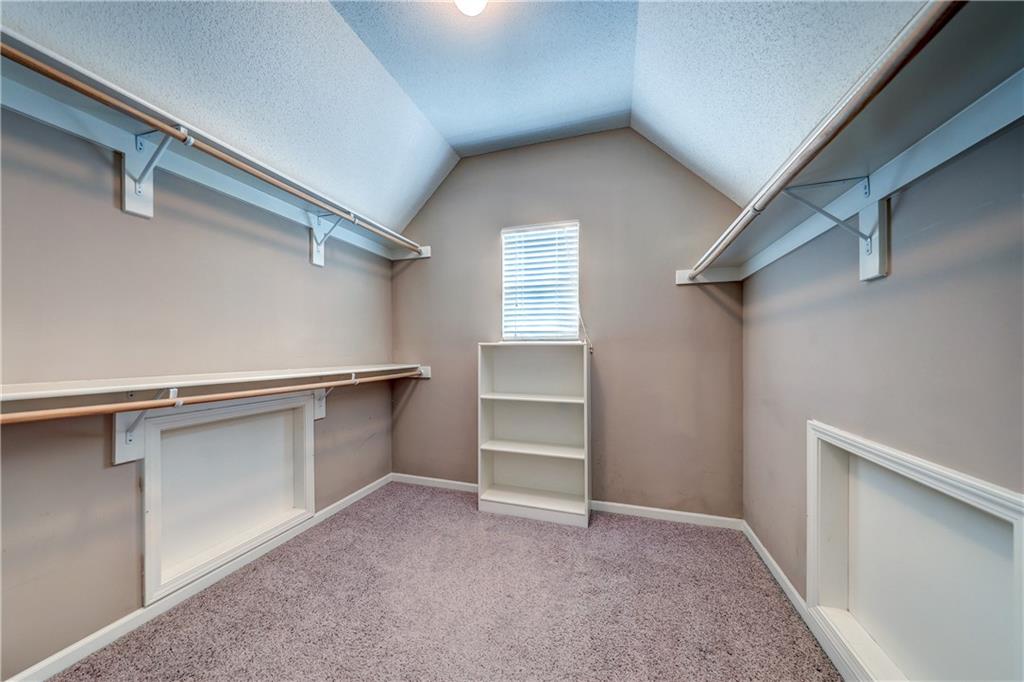 866 N Maple Street Property Photo 12