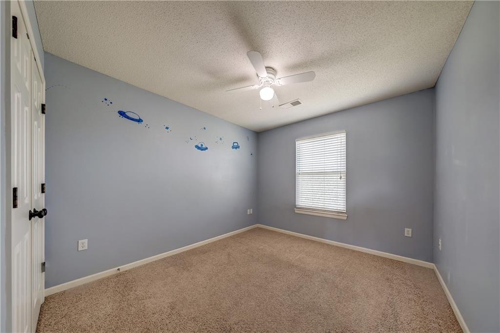 866 N Maple Street Property Photo 13