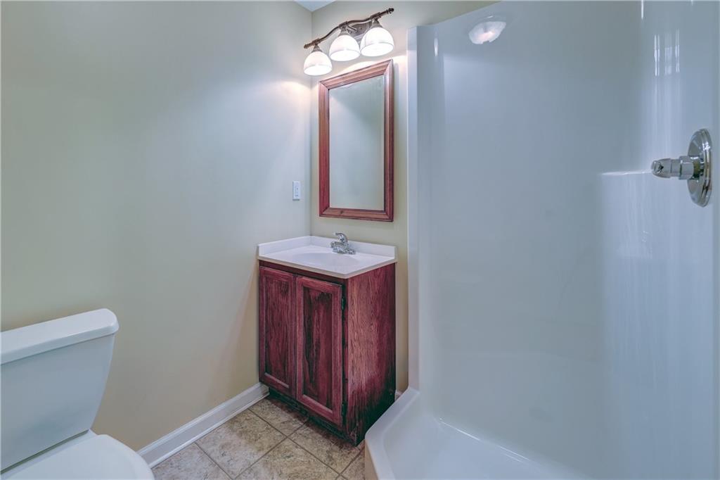866 N Maple Street Property Photo 19
