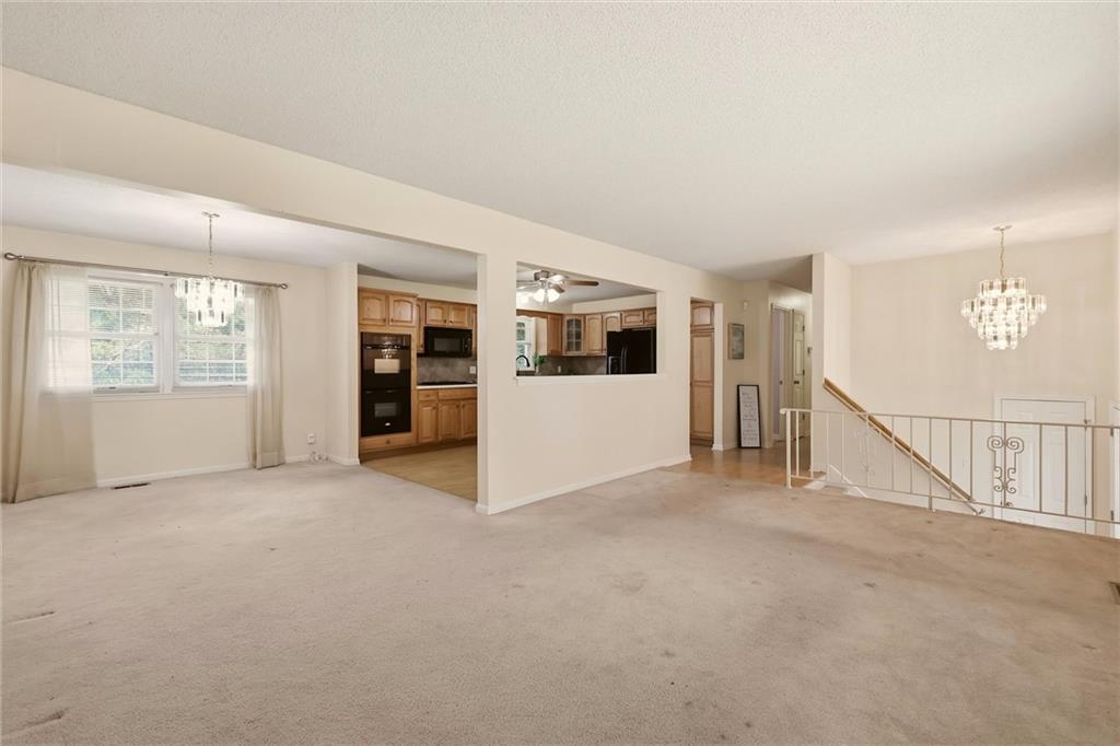2505 N 57th Drive Property Photo 10