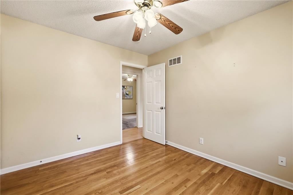 2505 N 57th Drive Property Photo 20