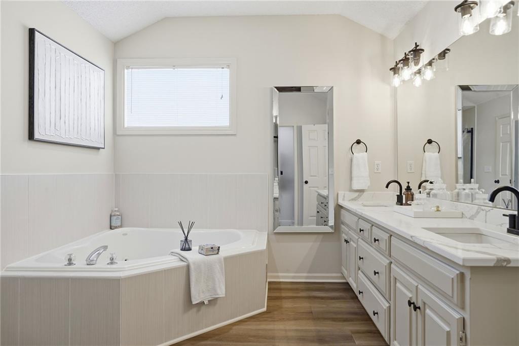 11813 W 138th Street Property Photo 20