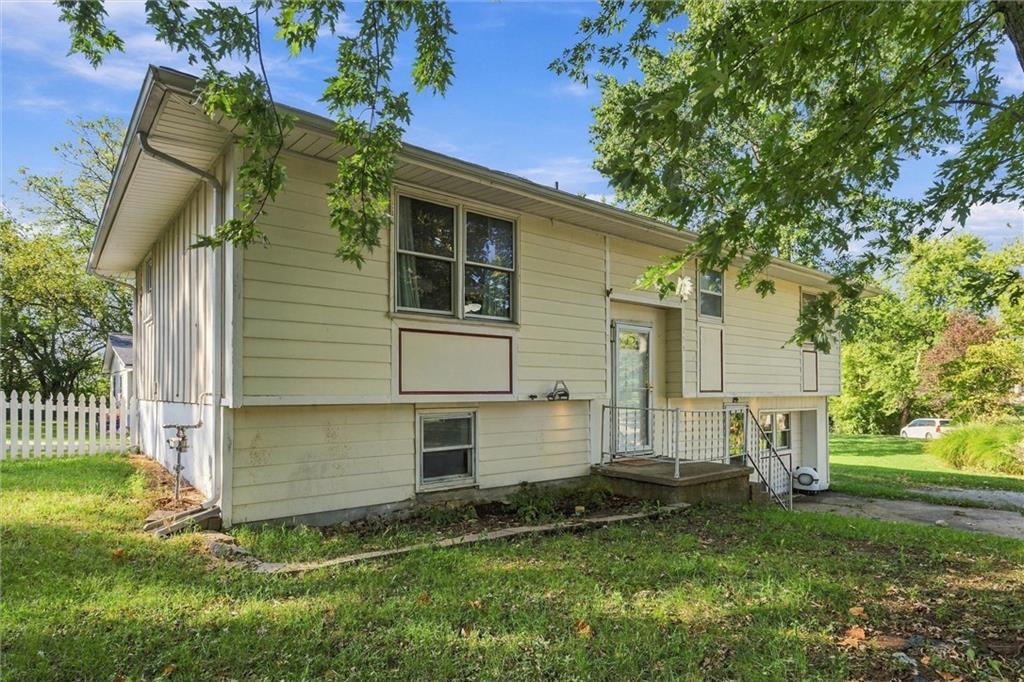 153 Cardinal Circle Property Photo 4