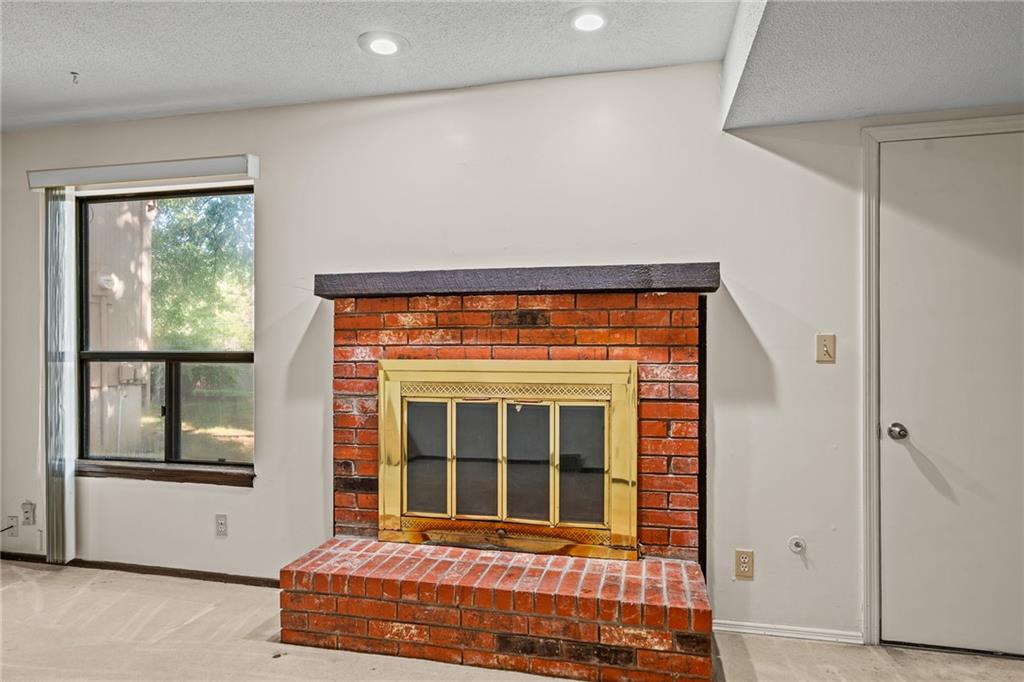11921 W 66th Terrace Property Photo 21