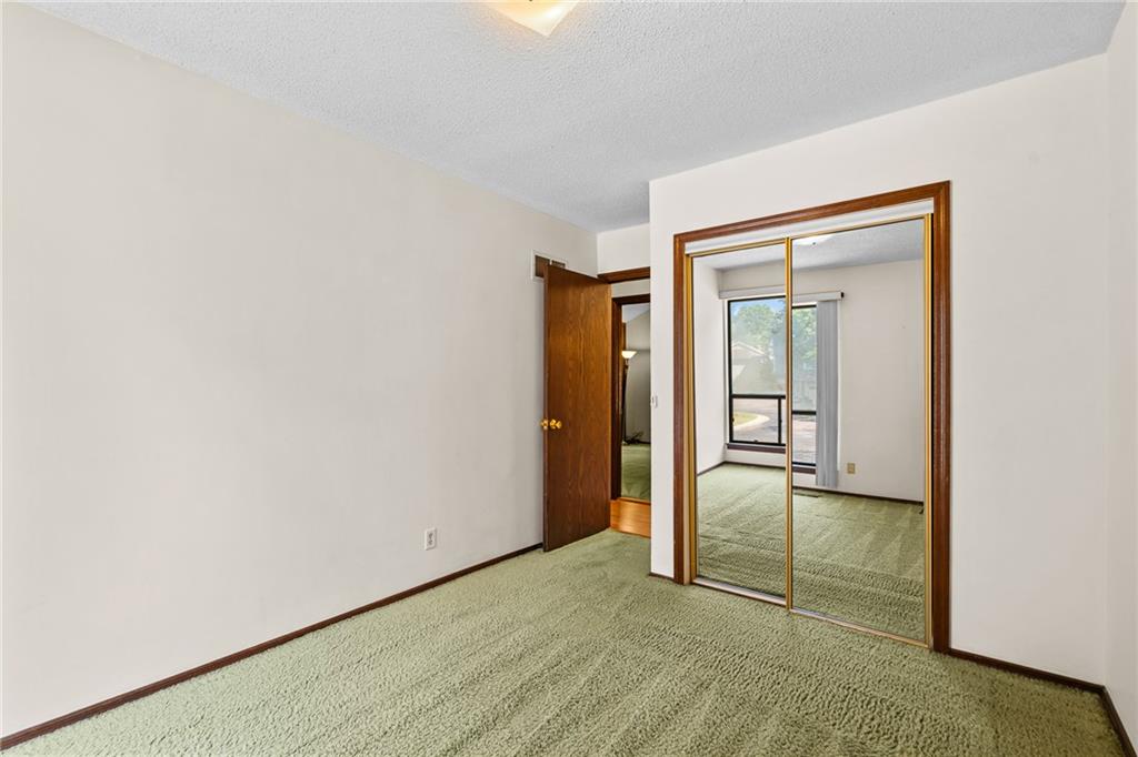 11921 W 66th Terrace Property Photo 28