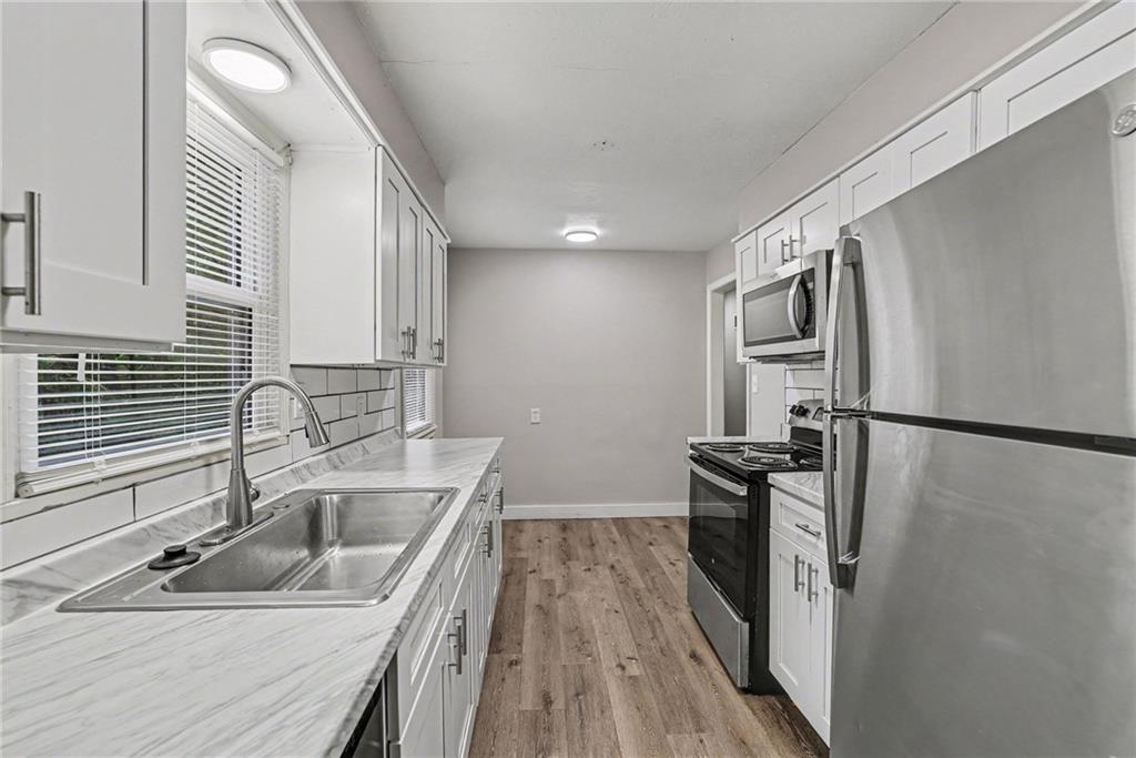 8605 Spring Valley Road Property Photo 4