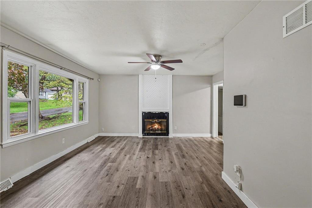 8605 Spring Valley Road Property Photo 5
