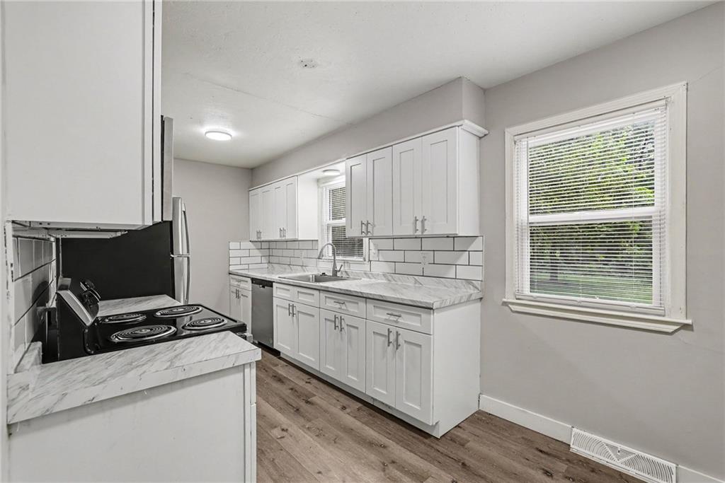 8605 Spring Valley Road Property Photo 6
