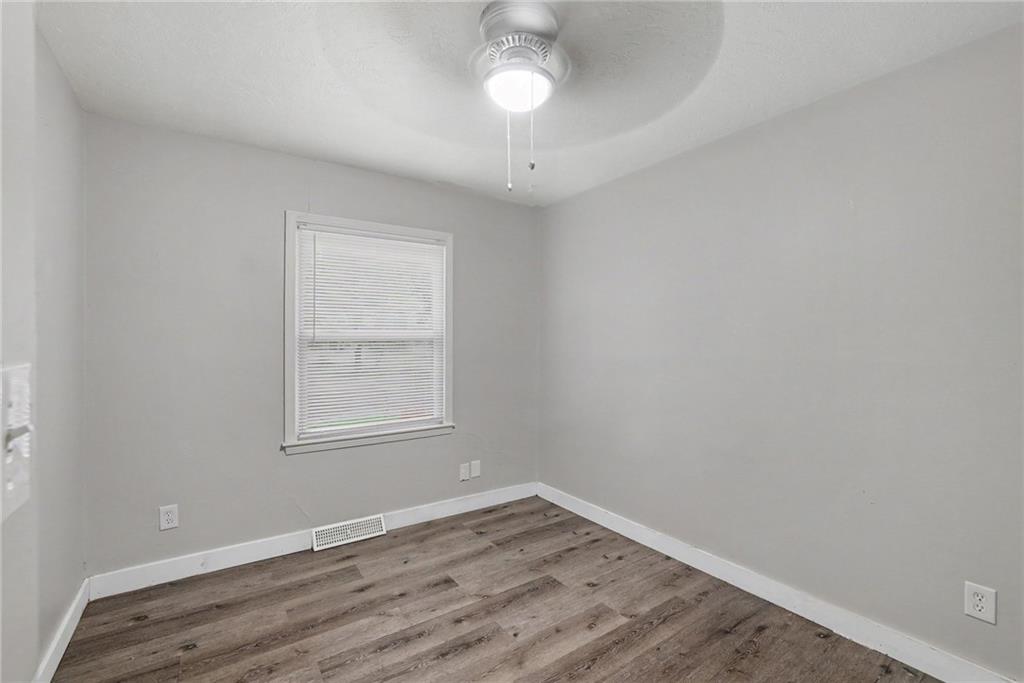 8605 Spring Valley Road Property Photo 8