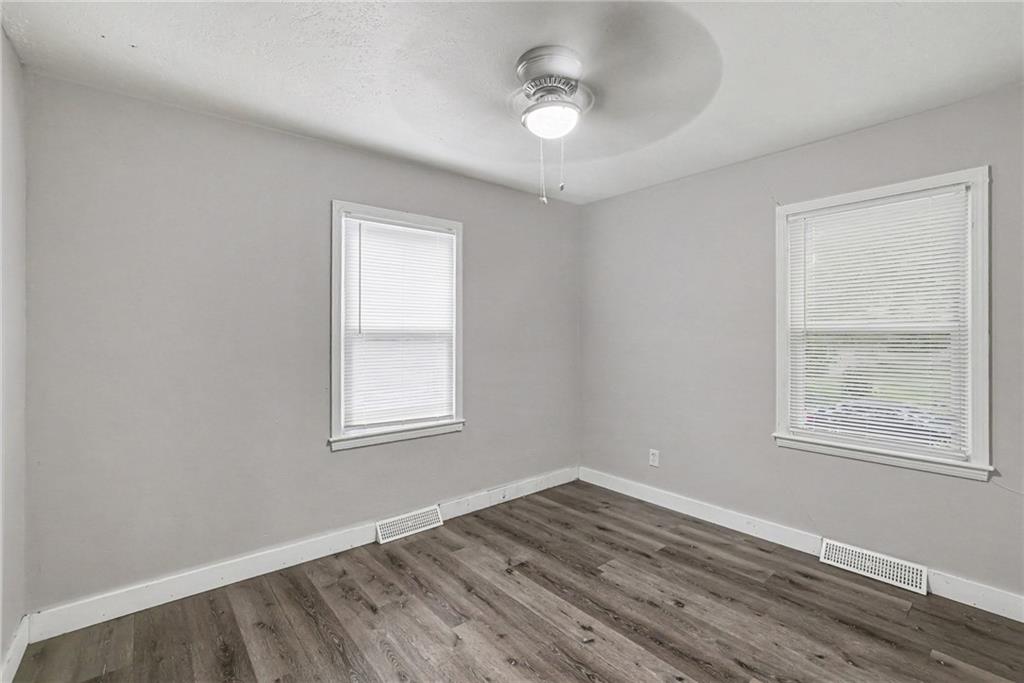 8605 Spring Valley Road Property Photo 11