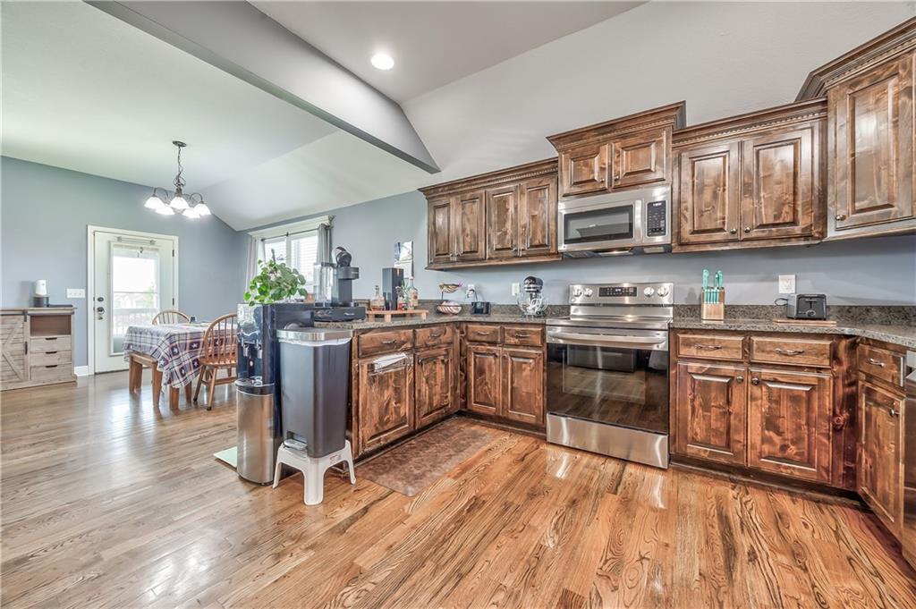 14173 Ashbury Court Property Photo 10