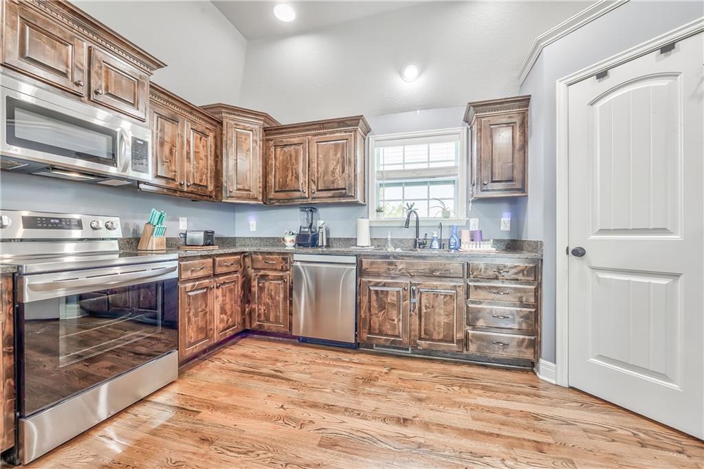14173 Ashbury Court Property Photo 11