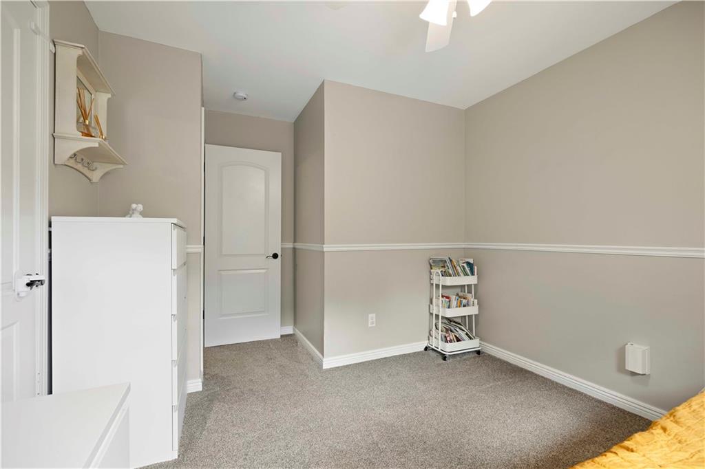 608 Se Pendleton Drive Property Photo 25
