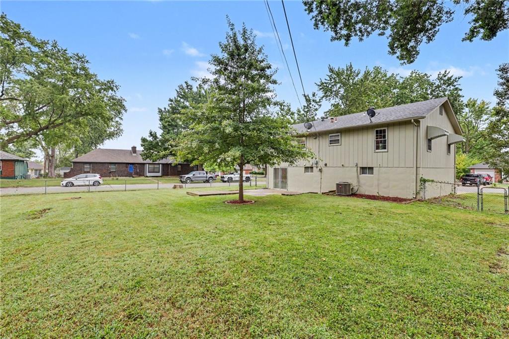 16408 E 40th Street Property Photo 26