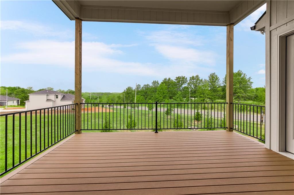 1816 Ne Lashbrook Circle Property Photo 17