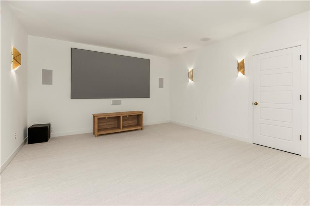 1816 Ne Lashbrook Circle Property Photo 32