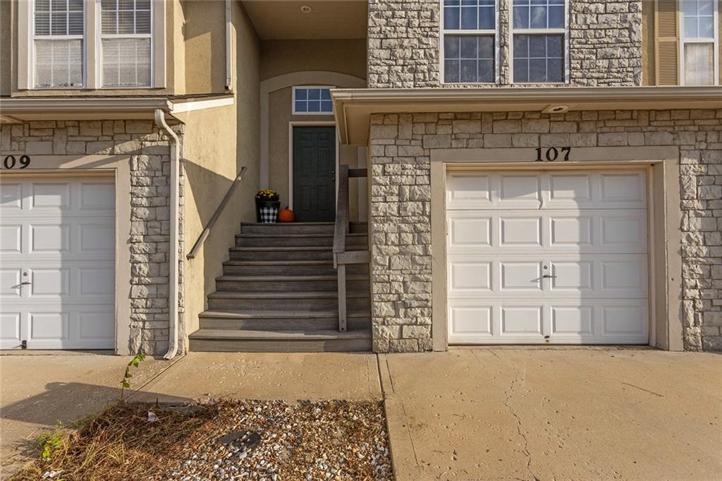 1181 N Martway Drive Property Photo 3