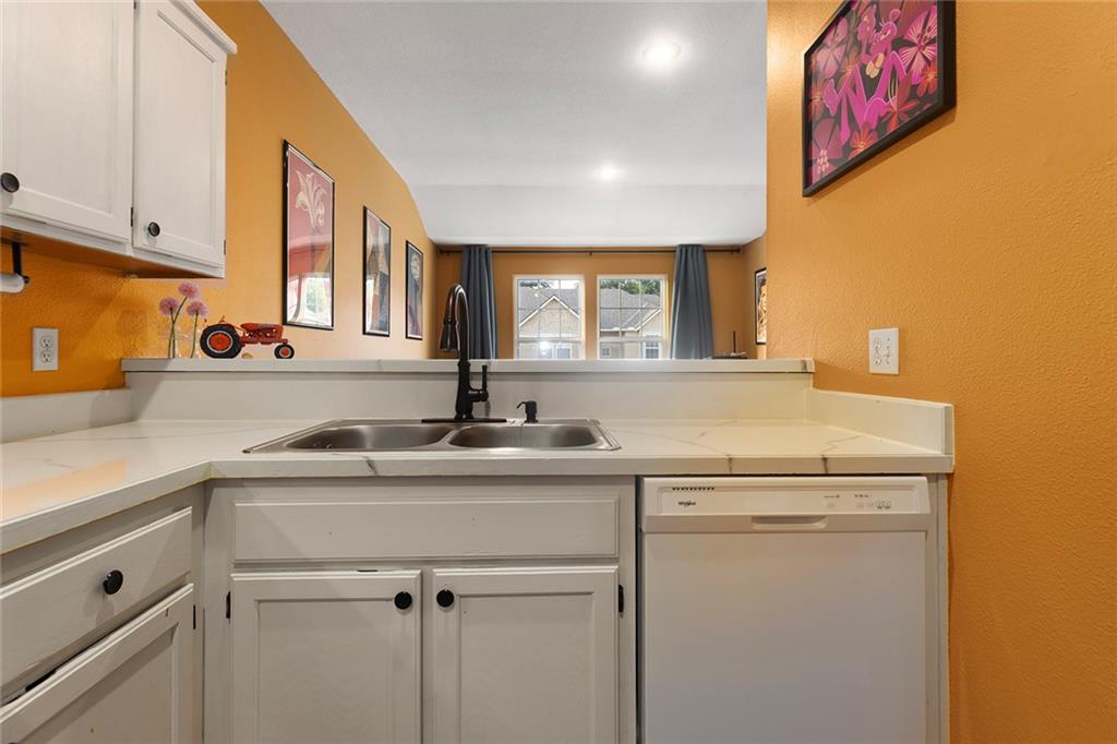 1181 N Martway Drive Property Photo 12