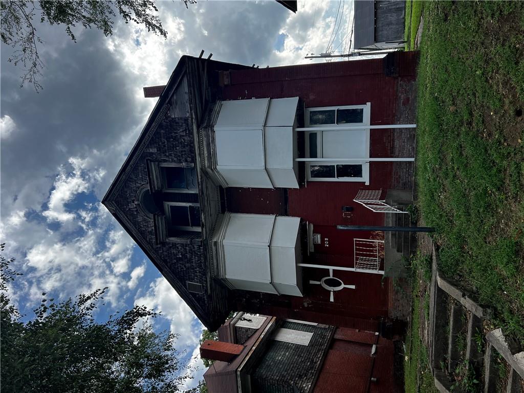 203 S 15th Street Property Photo 3