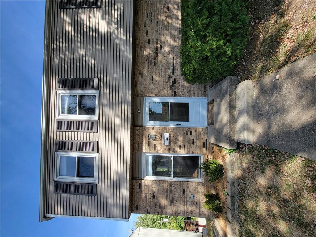 1922 W 36th Avenue Property Photo 6