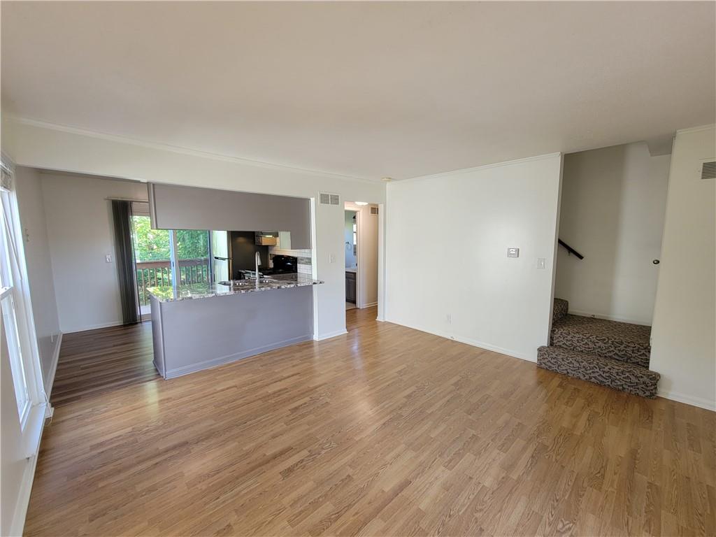 1922 W 36th Avenue Property Photo 8