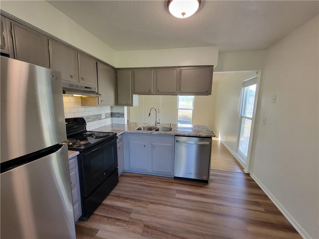 1922 W 36th Avenue Property Photo 12
