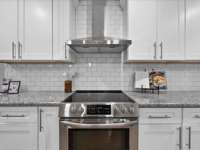 6327 Kennett Place Property Photo 11