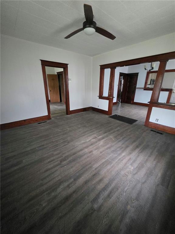 209 W 7th Avenue Property Photo 9