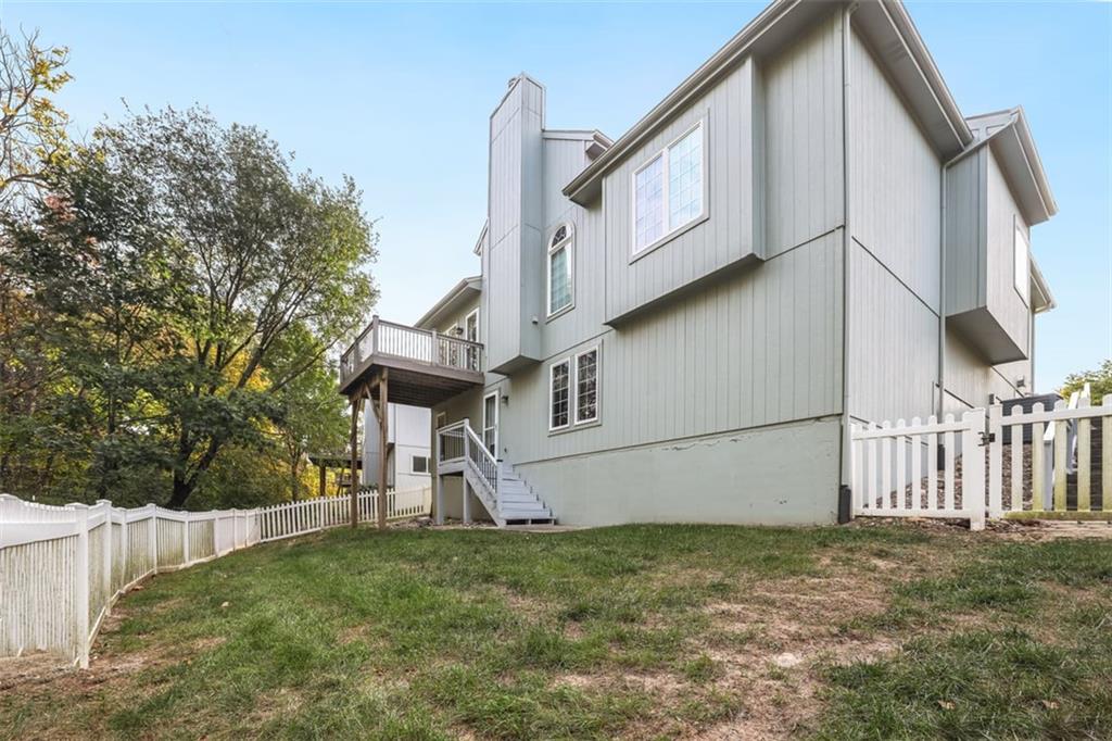 7228 N Spruce Avenue Property Photo 10
