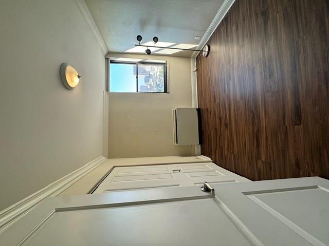 700 E 8th Street Property Photo 5