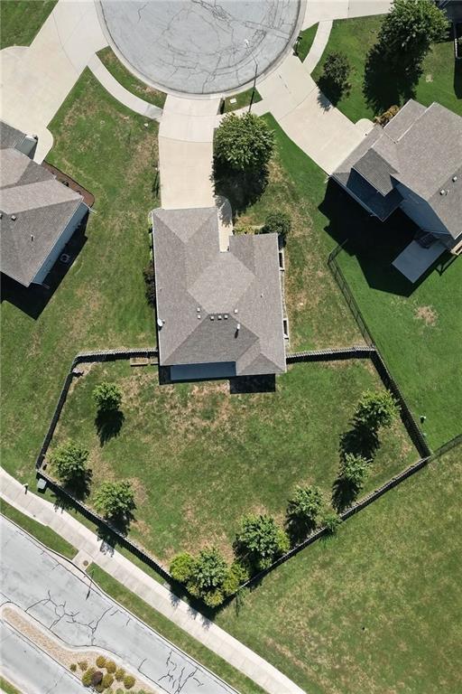 702 Andy Court Property Photo 2
