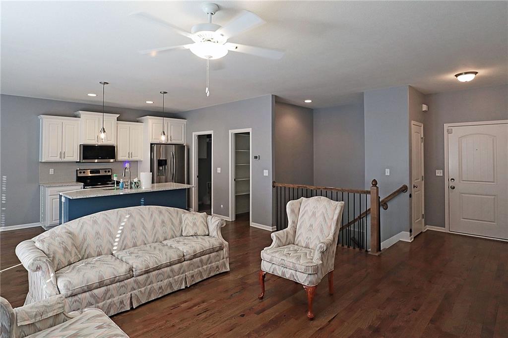 702 Andy Court Property Photo 7