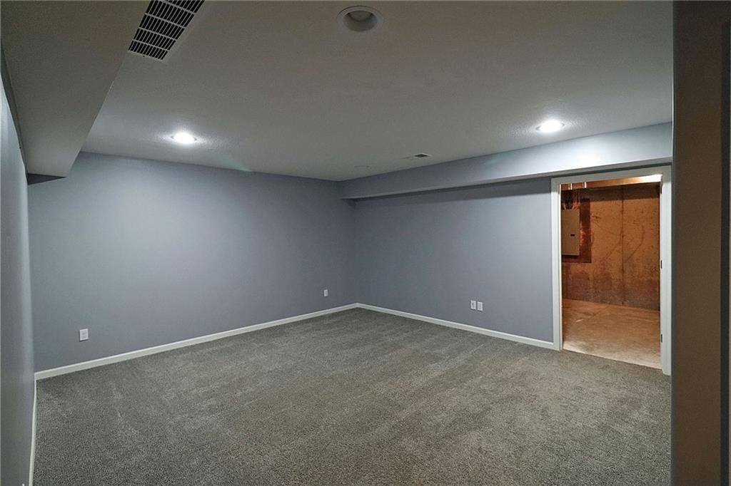 702 Andy Court Property Photo 31