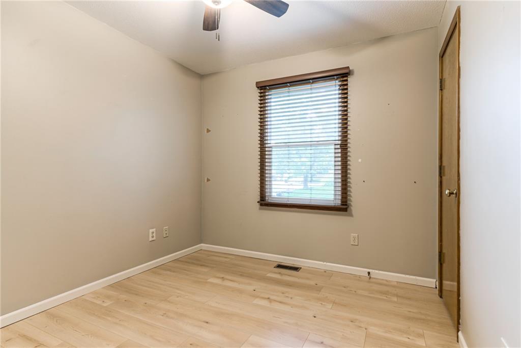 8911 Ne 74th Street Property Photo 19