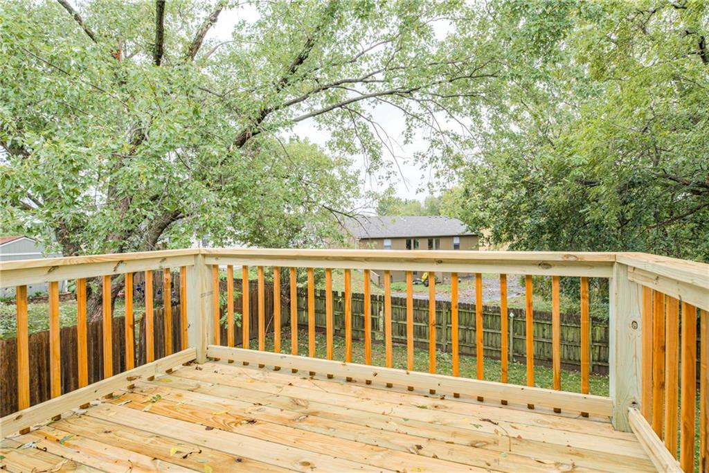8911 Ne 74th Street Property Photo 30