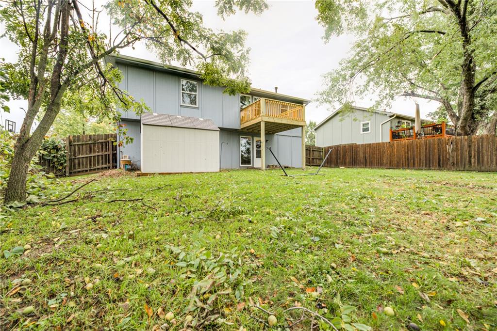 8911 Ne 74th Street Property Photo 35