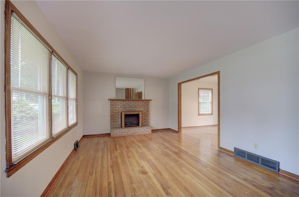 1532 Ne 51st Terrace Property Photo 2