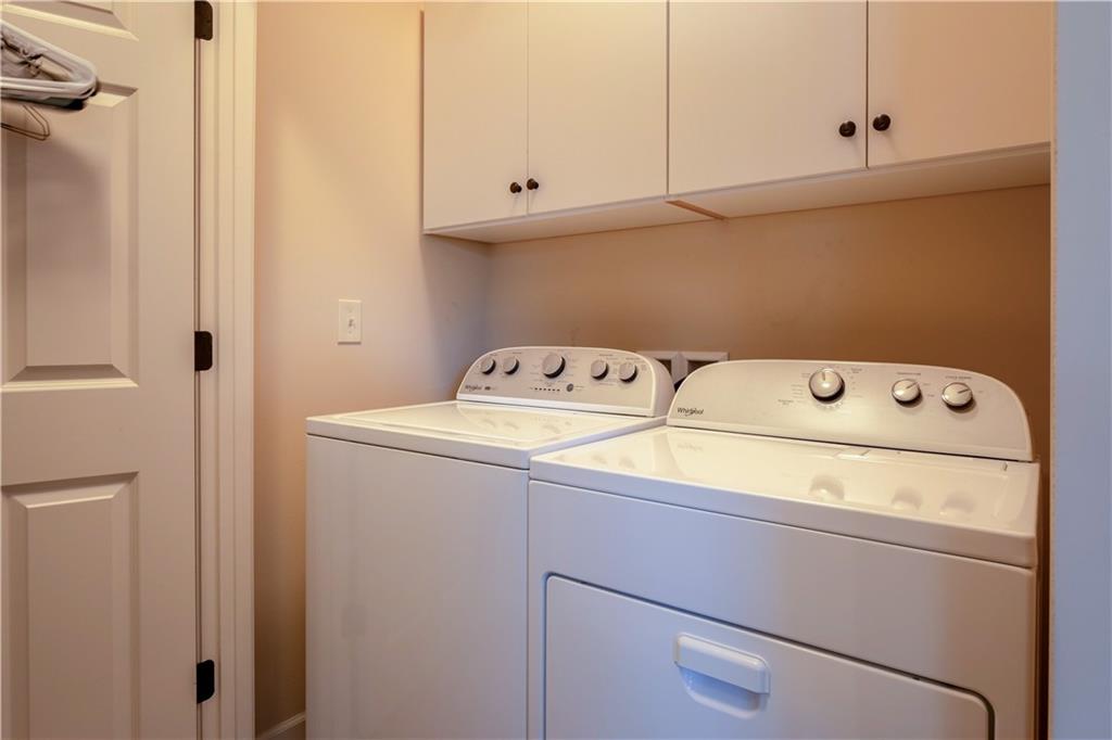 716 Coving Court Property Photo 11